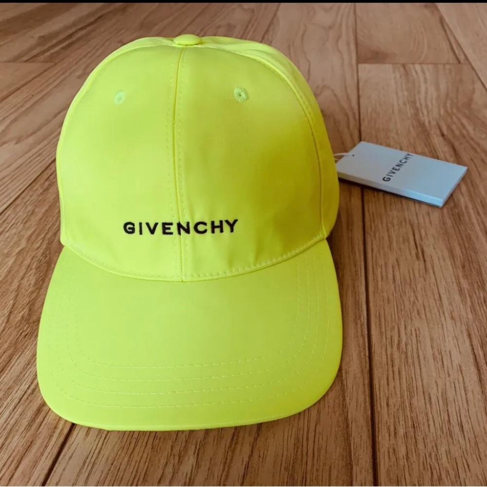 GIVENCHY Dad Hat